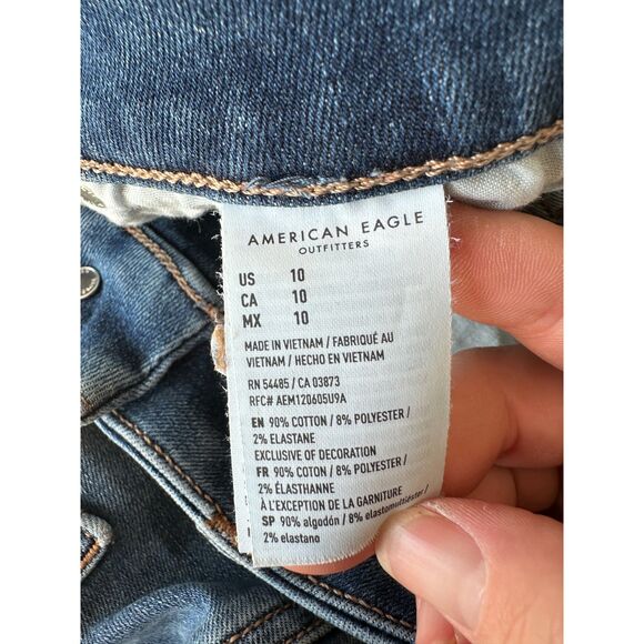 American Eagle Curvy Midi Distressed Cuffed Denim Jean Shorts Size 10 - Picture 7 of 8